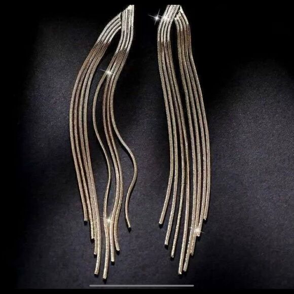 Beautiful Gold Plated Tassel Drop Dangle Earrings - Picture 1 of 3